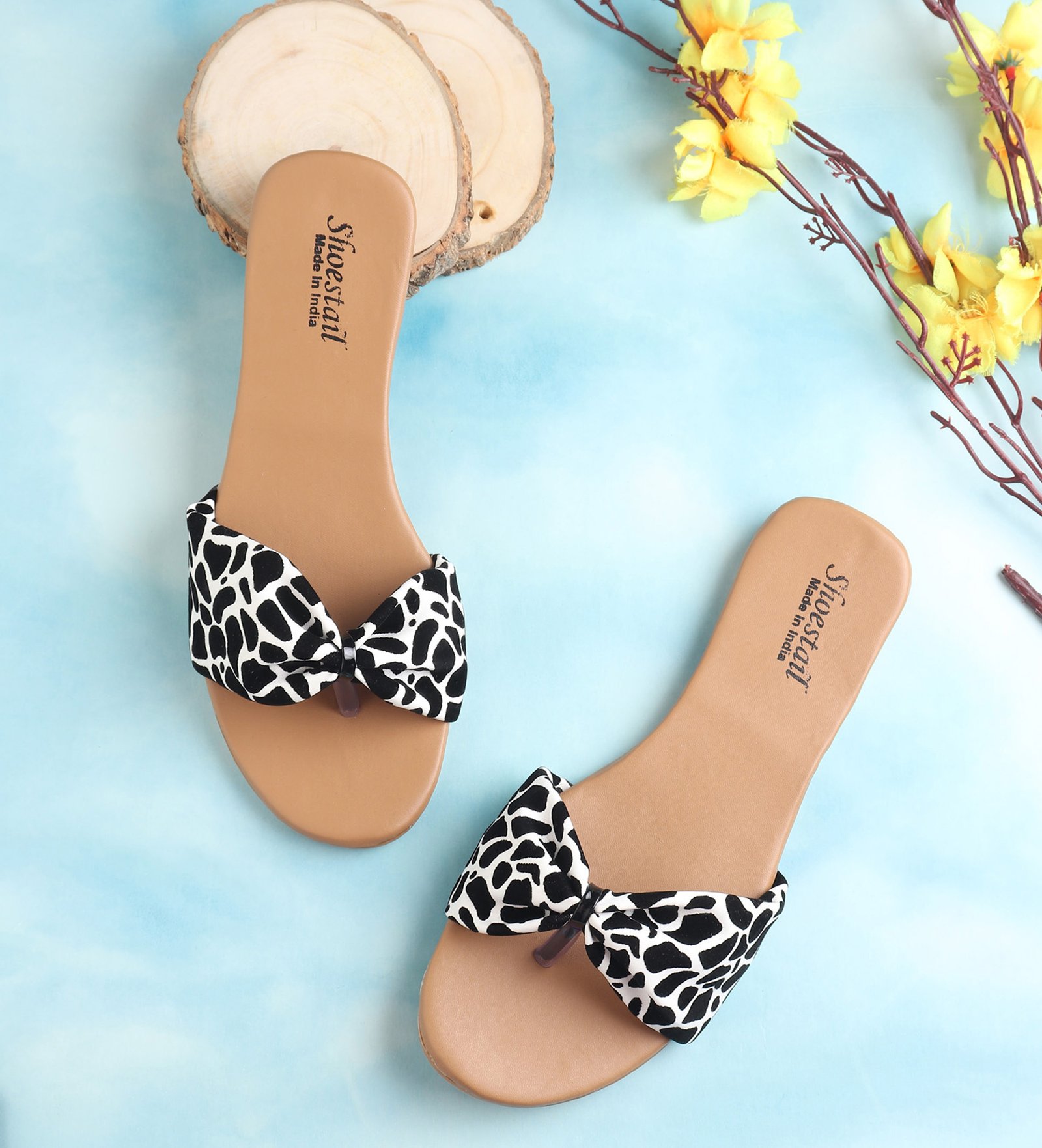 Shoestail Women’s Bow Design Flat Sandals